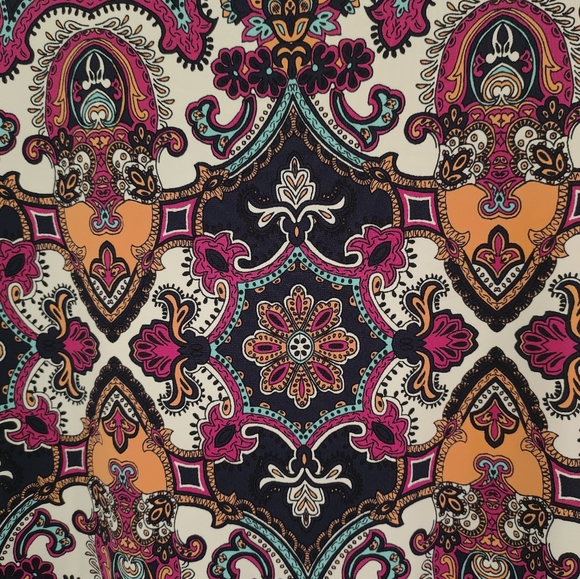 Charter Club colorful paisley patterned t-shirt - M - Picture 4 of 9